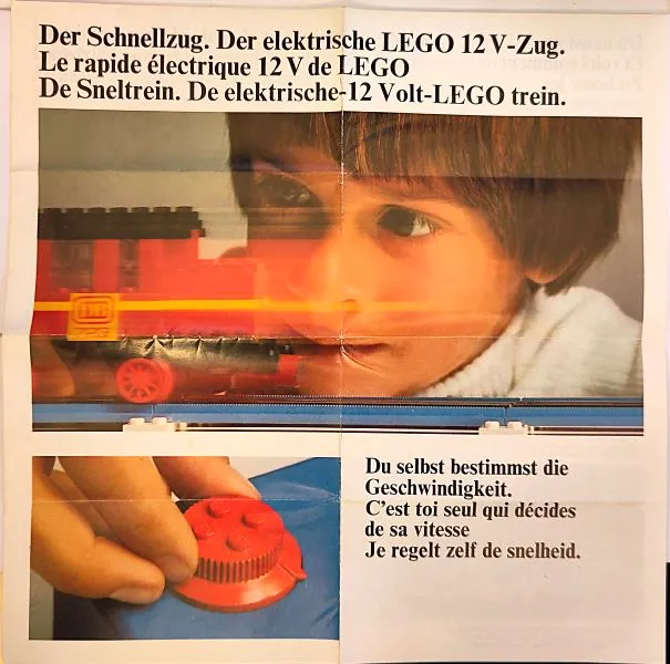 The electric LEGO 12V speed train, Foldout (97930)