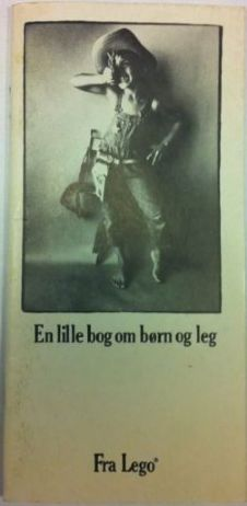 En lille bog om børn og leg (A Little Book About Children and Play - Danish) (97515-Da)