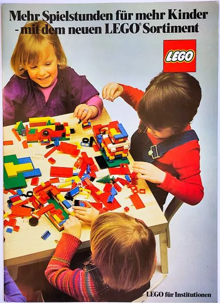 Large Swiss Dacta Folder - 'Mehr Spielstunden für mehr Kinder - mit dem neuen LEGO Sortiment' (98.771-CH)