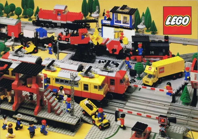 1983 Medium Train European ((DK/N/S/SF) 100780/100880)