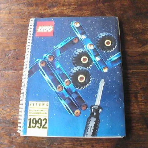 1992 Dealer Dutch News Information (922220-NL)