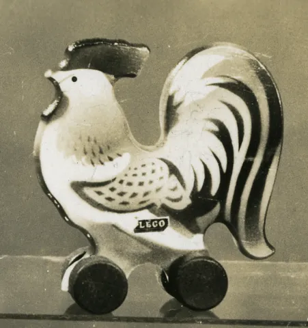 Wooden Pull-Along - Rooster (Series 10) {Hane}