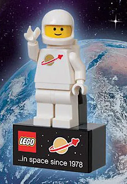 Magnet Set, Minifigure Classic Space White Figure - with '...in space since 1978' Base