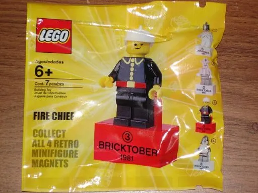 Magnet Set, Minifigure Fire Chief - with 2 x 4 Brick Base (Bricktober Week 3) polybag