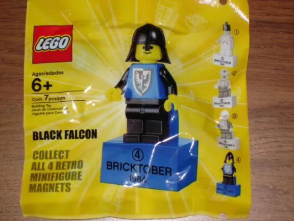 Magnet Set, Minifigure Black Falcon - with 2 x 4 Brick Base (Bricktober Week 4) polybag