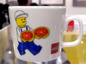 Cup / Mug Minifigure with Pizza