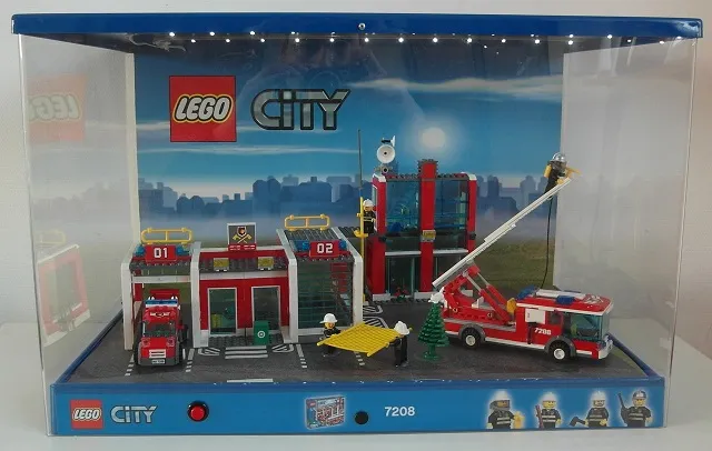 Display Assembled Set, City Set 7208 in Plastic Case with Light