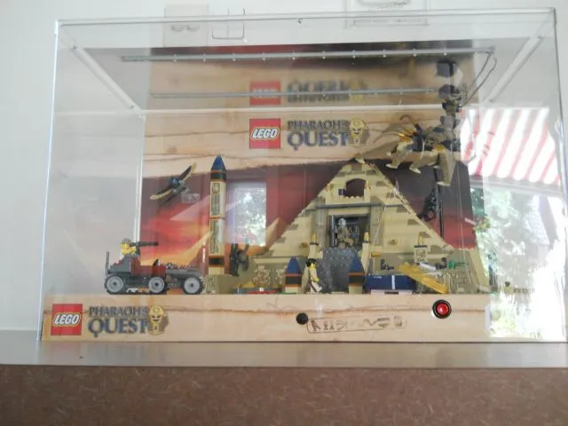 Display Assembled Set, Pharaoh's Quest Set 7327 in Plastic Case