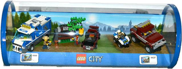 Display Assembled Set, City Sets 4437 and 4441 in Plastic Case