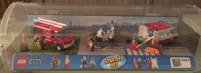Display Assembled Set, City Starter Set 60023 in Plastic Case