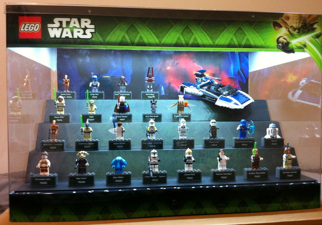 Display Minifigure Showcase, Large Plastic Shelf Display