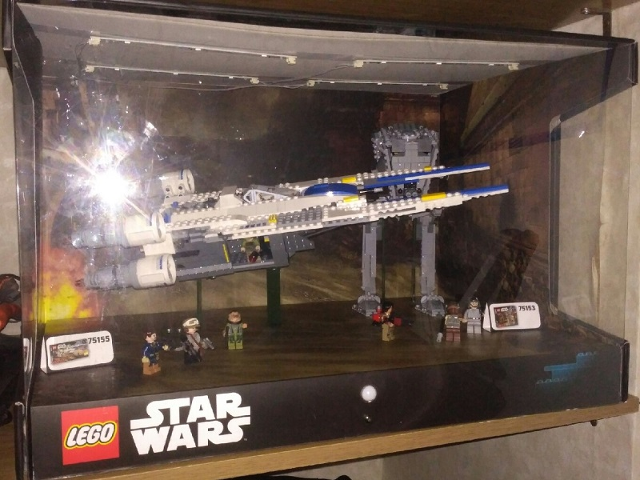 Display Assembled Set, Star Wars Sets 75153 and 75155 in Plastic Case with Light