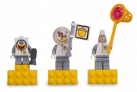 Magnet Set, Minifigures SpongeBob SquarePants (3) Space - SpongeBob, Sandy Cheeks, Patrick Star - with 2 x 4 Brick Bases blister pack