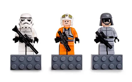 Magnet Set, Minifigures SW (3) - Stormtrooper, Y-wing Pilot, AT-ST Pilot - with 2 x 4 Brick Bases blister pack