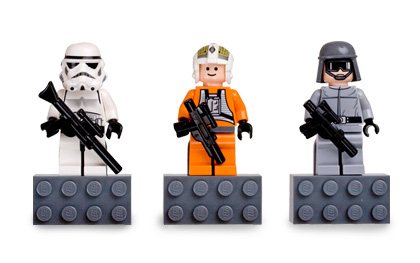 Magnet Set, Minifigures SW (3) - Stormtrooper, Y-wing Pilot, AT-ST Pilot - with 2 x 4 Brick Bases blister pack