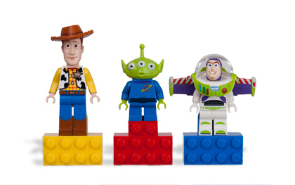 Magnet Set, Minifigures Toy Story (3) - Woody, Alien, Buzz Lightyear - with 2 x 4 Brick Bases blister pack