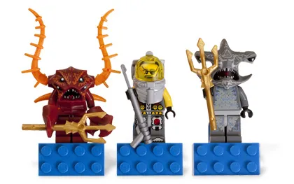 Magnet Set, Minifigures Atlantis (3) - Lobster Guardian, Hammerhead Guardian and Captain Ace Speedman - Glued with 2 x 4 Brick Bases blister pack