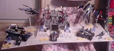 Display Assembled Set, Large Floor Board only with Alpha Team Arctic (shows 4742, 4743, 4744, 4745, 4746, 4748)