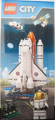 Display Flag Cloth, City Space Utility Shuttle and Spaceport