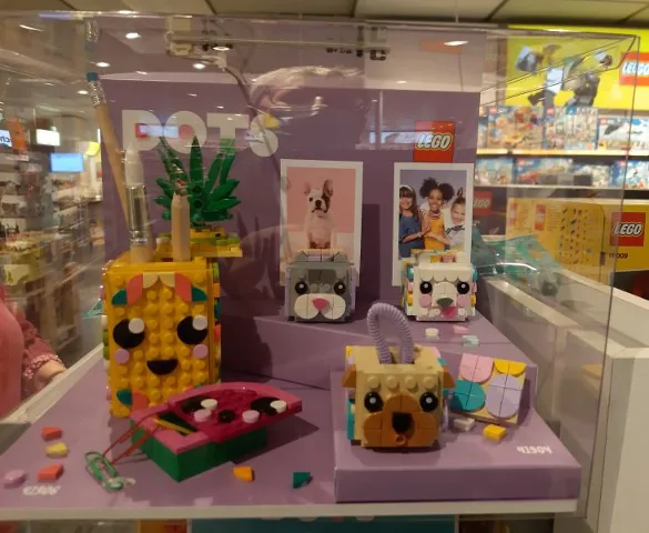 Display Assembled Set, Dots Set 41904 and 41906 in Plastic Case