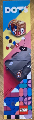 Display Flag Cloth, Dots Dog Bag Tag