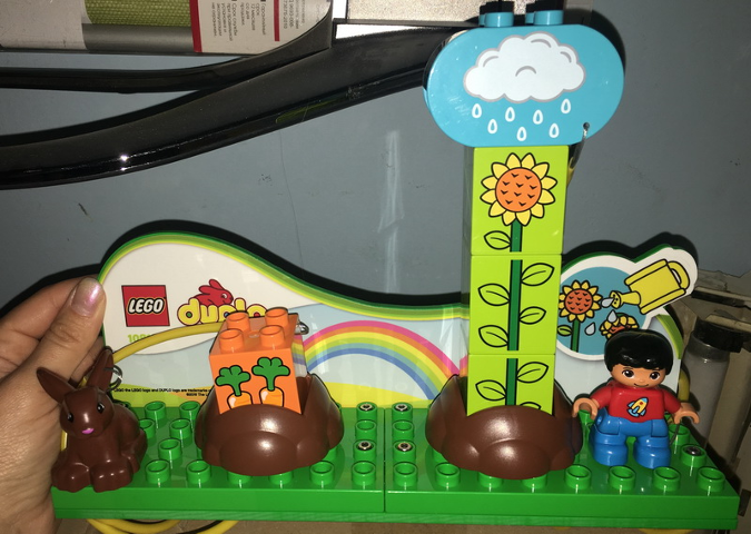 Display Assembled Model, Duplo Garden