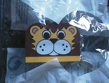 Basic Style Printed Brick Key Chain - Lion with Yellow Plate
