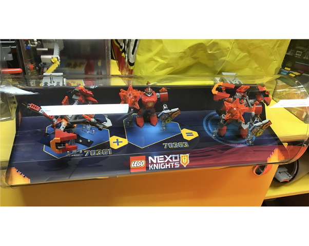Display Assembled Set, Nexo Knights Set 70361 and 70363 in Plastic Case