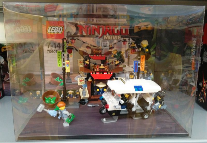 Display Assembled Set, The LEGO NINJAGO Movie Set 70607 in Plastic Case