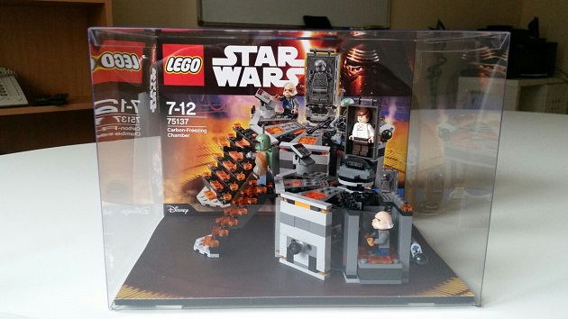 Display Assembled Set, Star Wars Set 75137 in Plastic Case