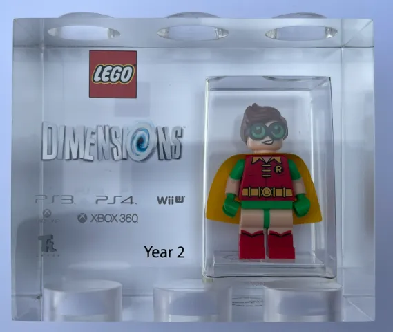 TT Games Trophy Brick, Dimensions - Robin