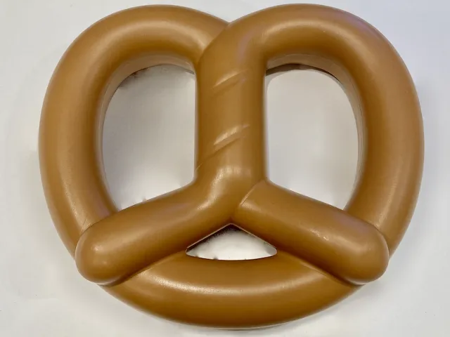 Upscaled Pretzel, Blow Molded