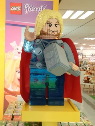 Display Figure Avengers Thor