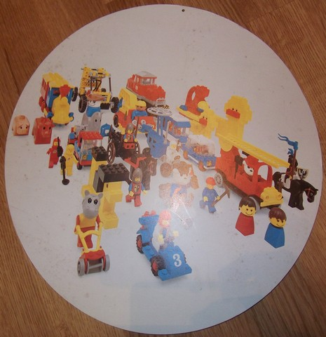 Display Sign Hanging, Sets Released in 1984