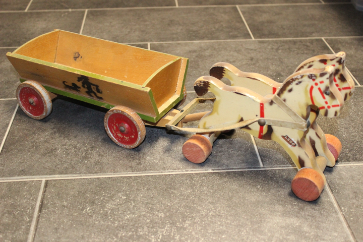 Wooden Horses and Wagon with Sides