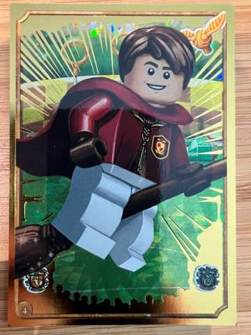 Harry Potter Trading Card Collection Series 1 - # 4 (Foil Variant)