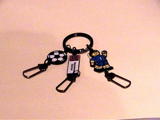 Imagination Center Key Chain Male player with Soccer ball