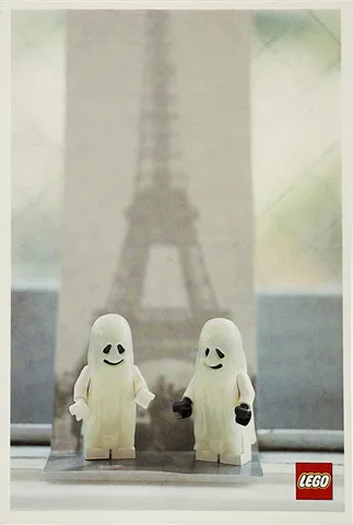 Postcard - Lego Art Project 2002 - 023 - 2 Ghost Minifigures