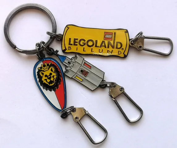 LEGOLAND Billund Key Chain Lion Head Shield with Castle