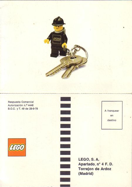 Postcard - Survey / Receive a Free Minifigure Key Chain (Encuesta)