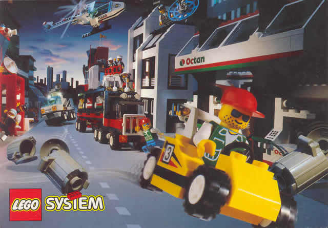 Postcard - Town Various Sets - Car Chase Scene