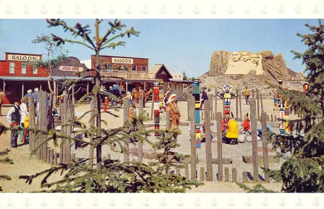 Postcard - Legoland Parks, Legoland Billund - Legoredo with Mount Rushmore Model 1