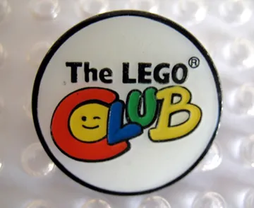Pin, The LEGO Club Round