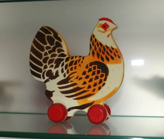 Wooden Pull-Along Chicken