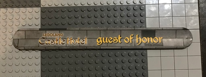 Wristband, Rubber with LEGOLAND Castle Hotel - Guest of Honor Pattern