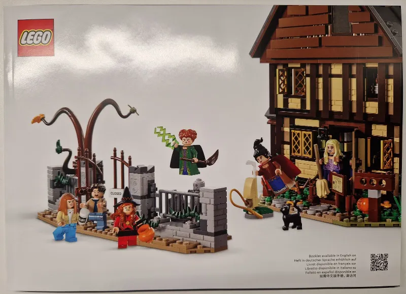 Disney Hocus Pocus: The Sanderson Sisters' Cottage