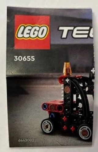 Forklift with Pallet polybag