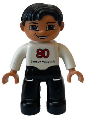 Duplo Figure Lego Ville, Male, Black Legs, White Top, Black Hair, '80 evesek vagyunk' on Front, LEGO Logo on Back