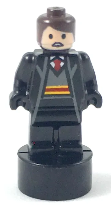 Gryffindor Student Statuette / Trophy #1, Dark Brown Hair