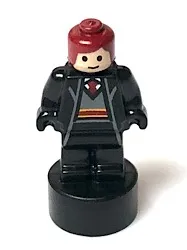 Gryffindor Student Statuette / Trophy #2, Dark Red Hair